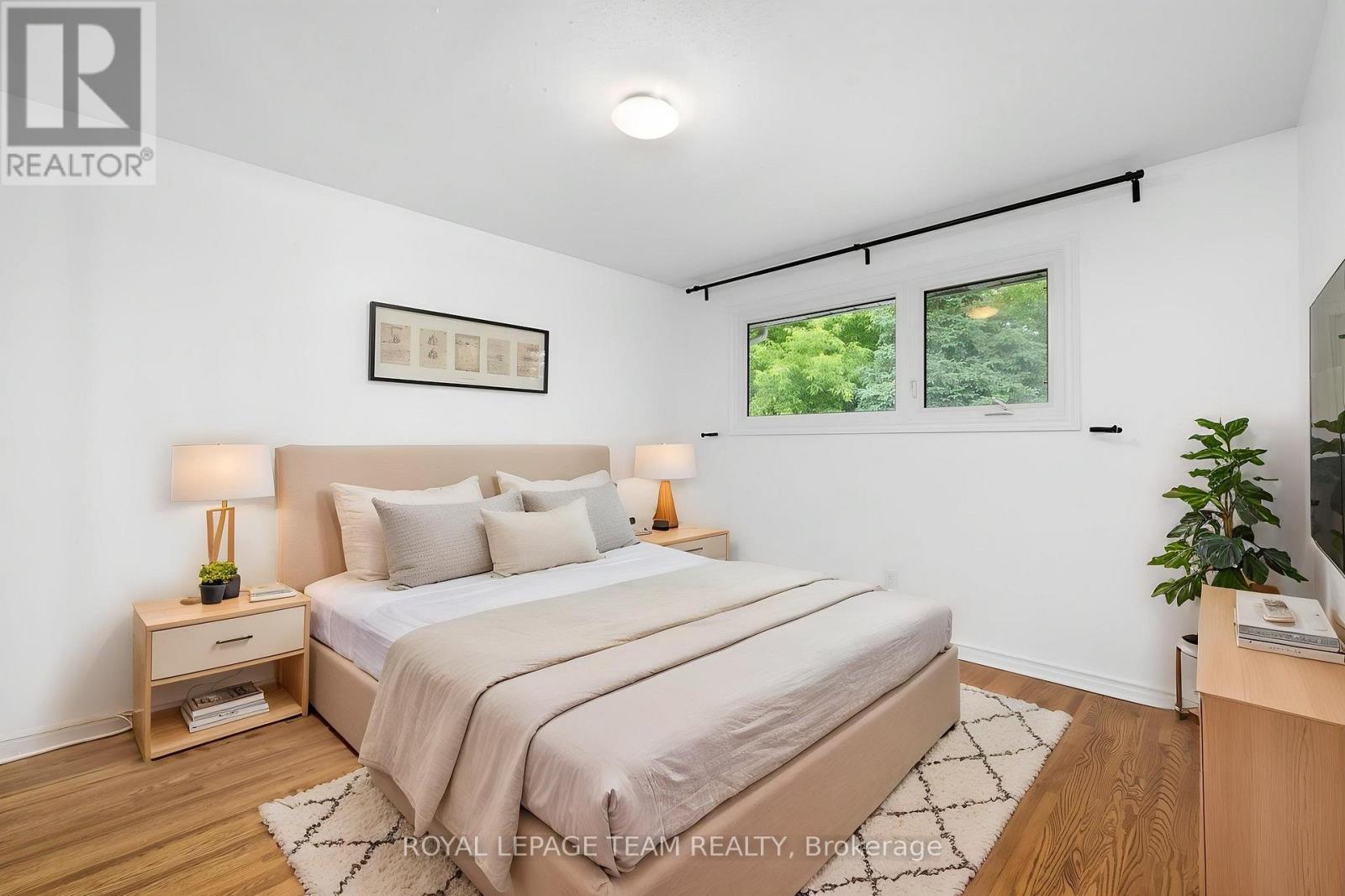 40 Woodmount Crescent Property Photo 16