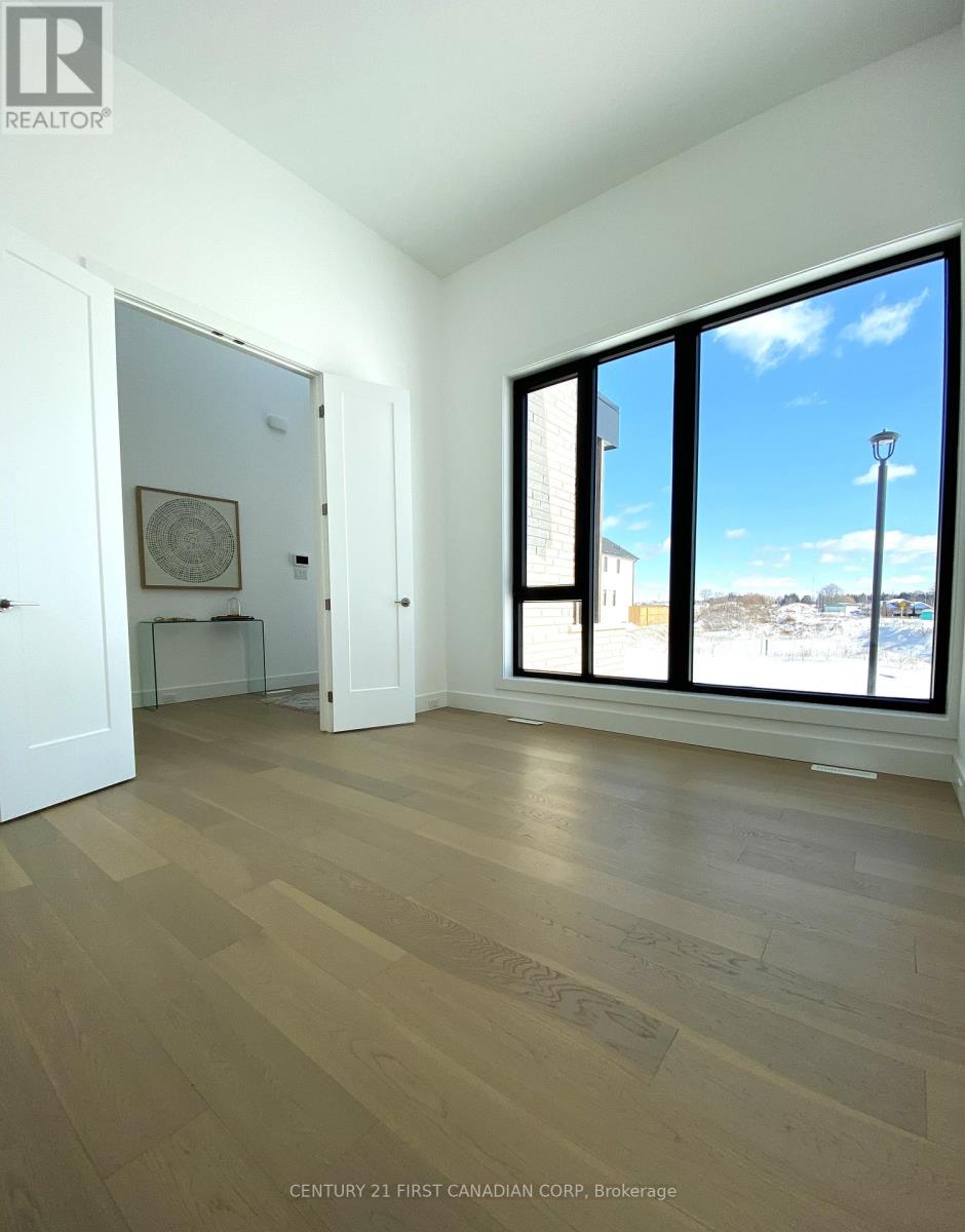 3533 Silverleaf Chase Property Photo 31
