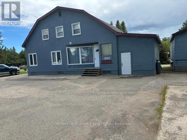 1925 Arthur Street W Property Photo 1