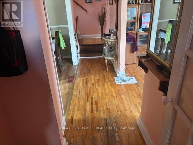 1925 Arthur Street W Property Photo 5