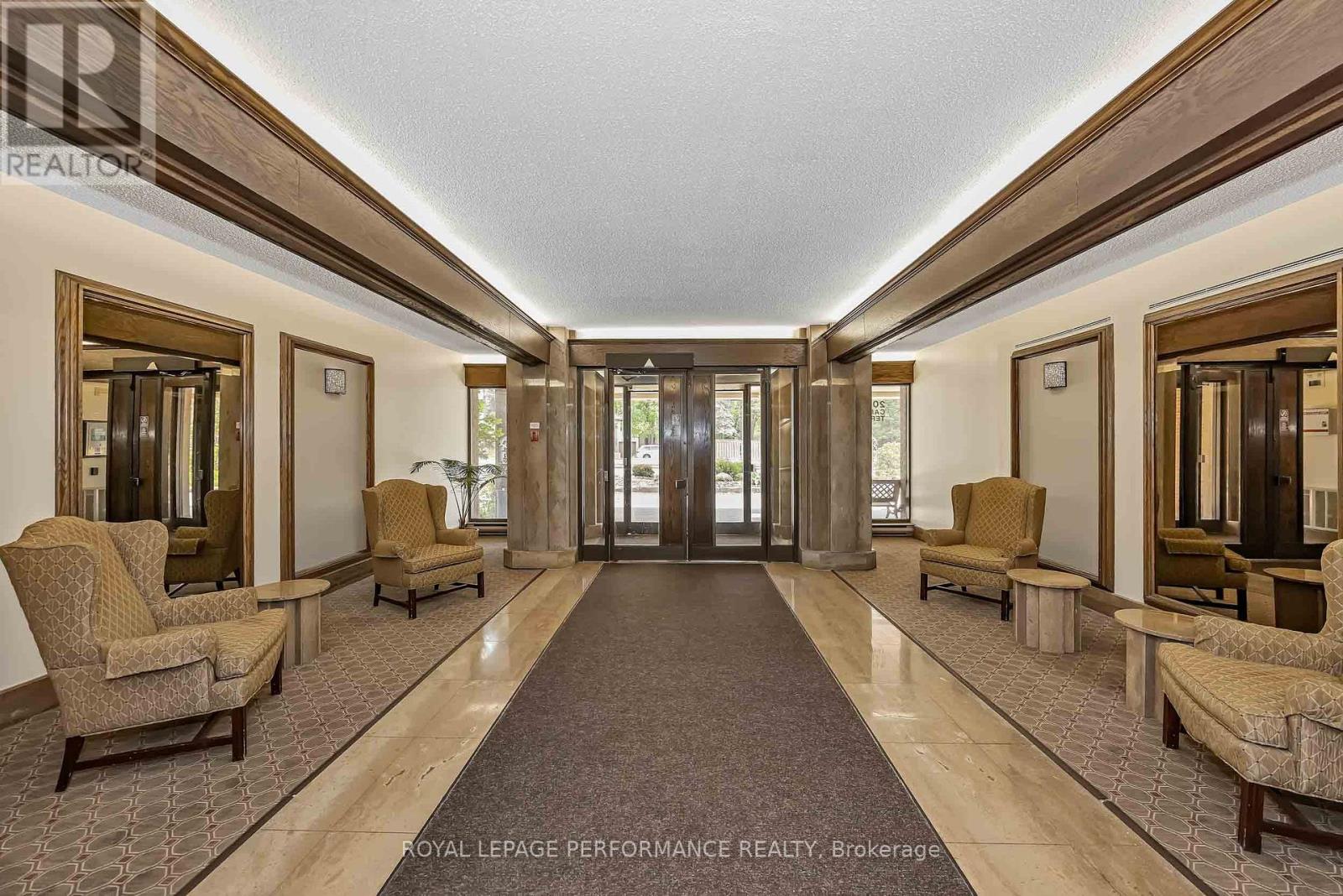 408 - 2019 Carling Avenue N Property Photo 7