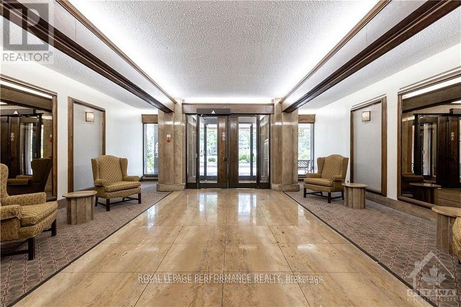 408 - 2019 Carling Avenue N Property Photo 8