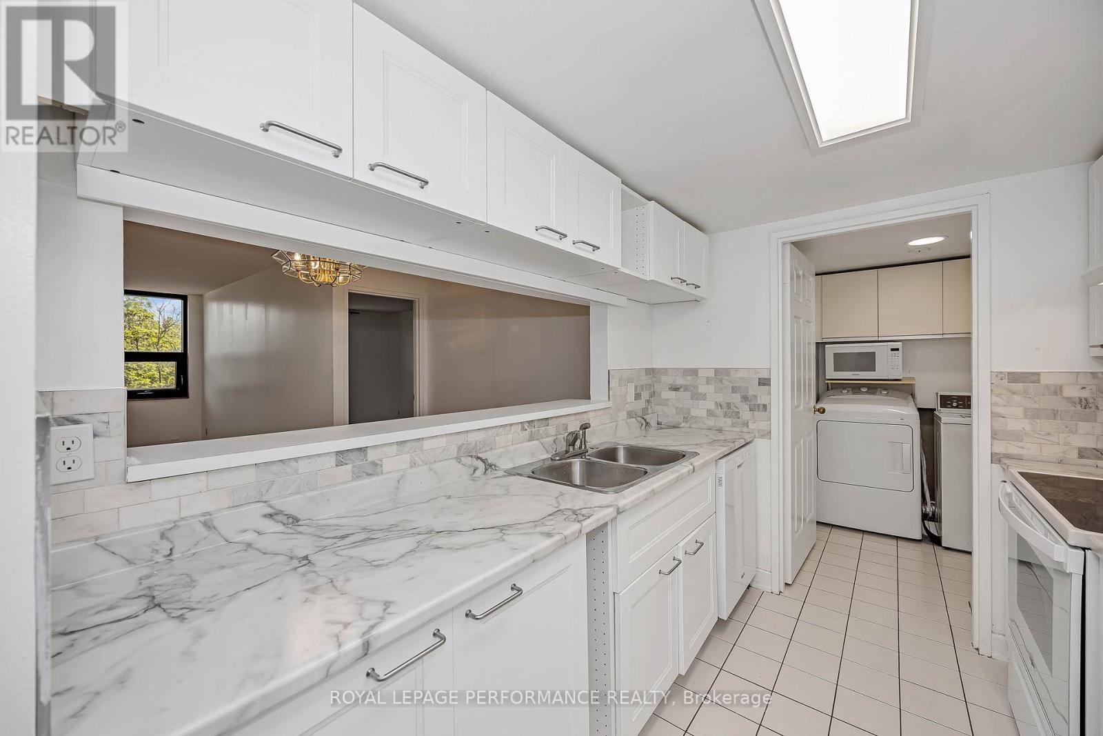 408 - 2019 Carling Avenue N Property Photo 16