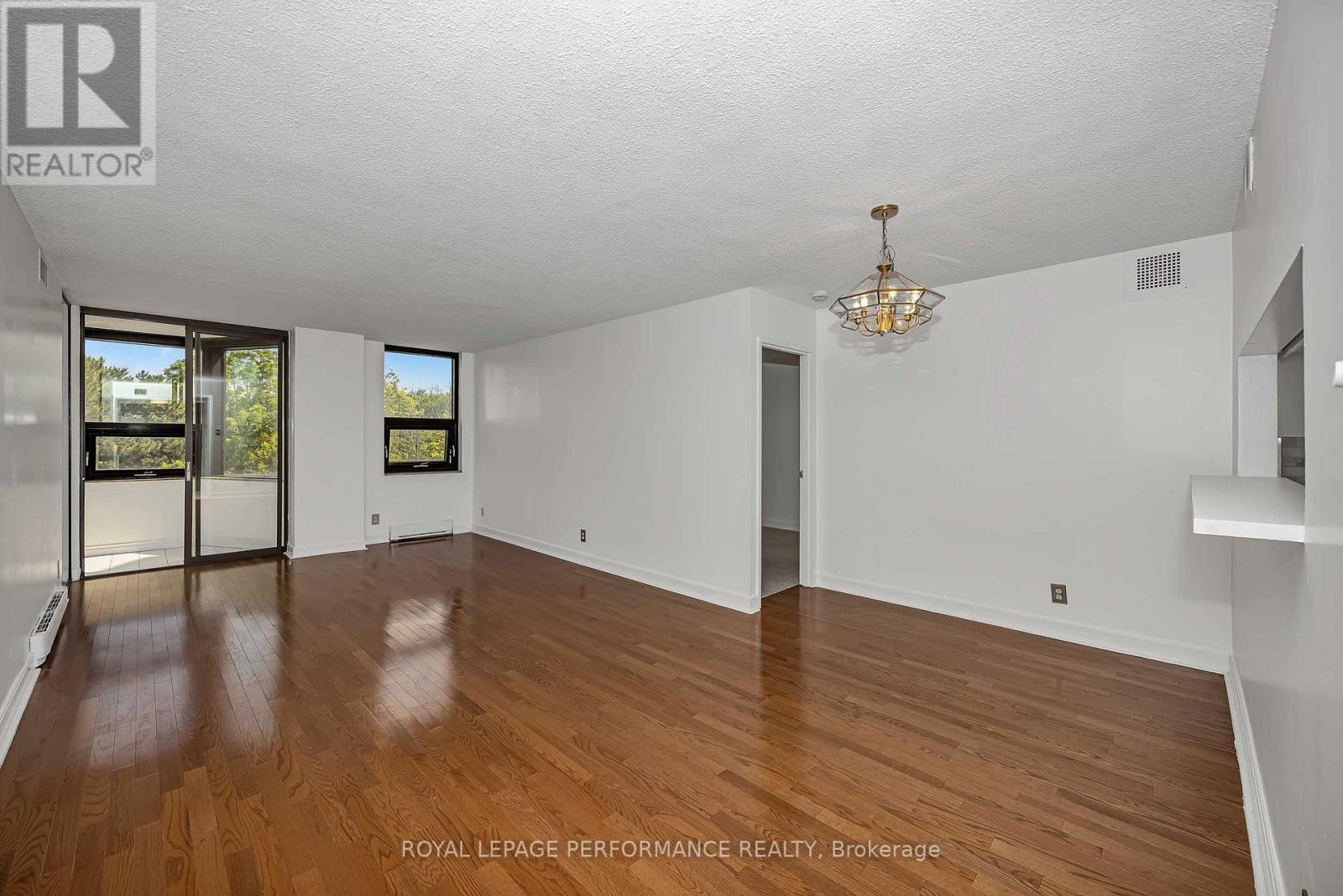 408 - 2019 Carling Avenue N Property Photo 20