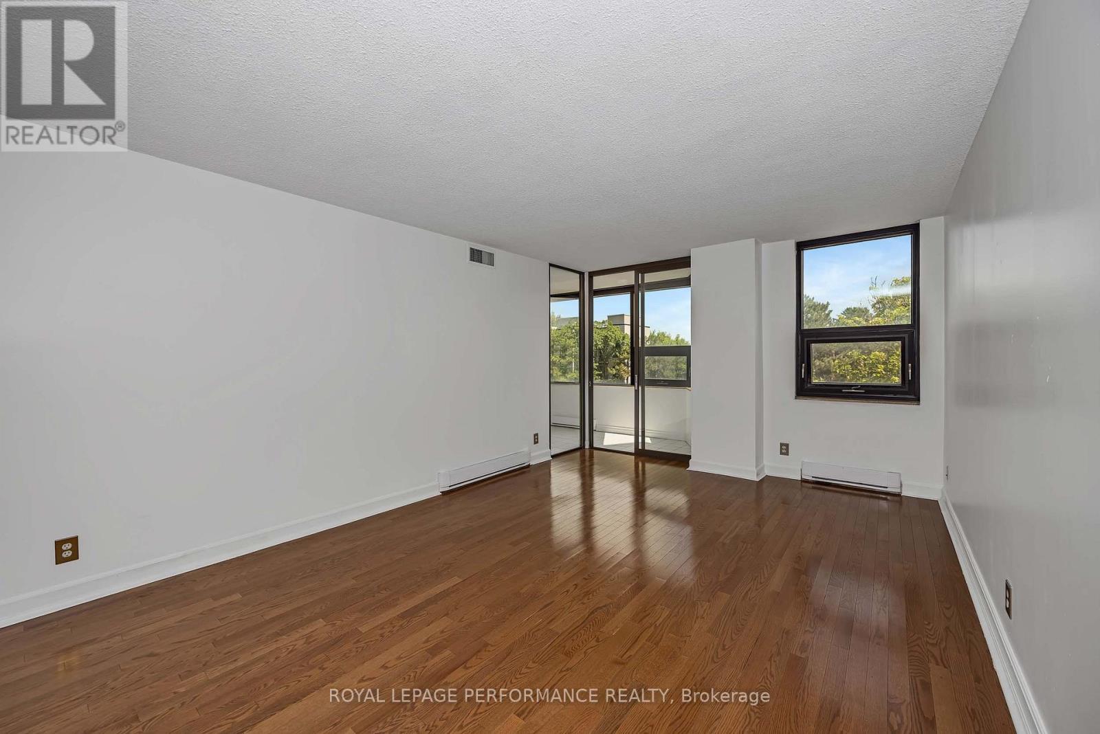 408 - 2019 Carling Avenue N Property Photo 24