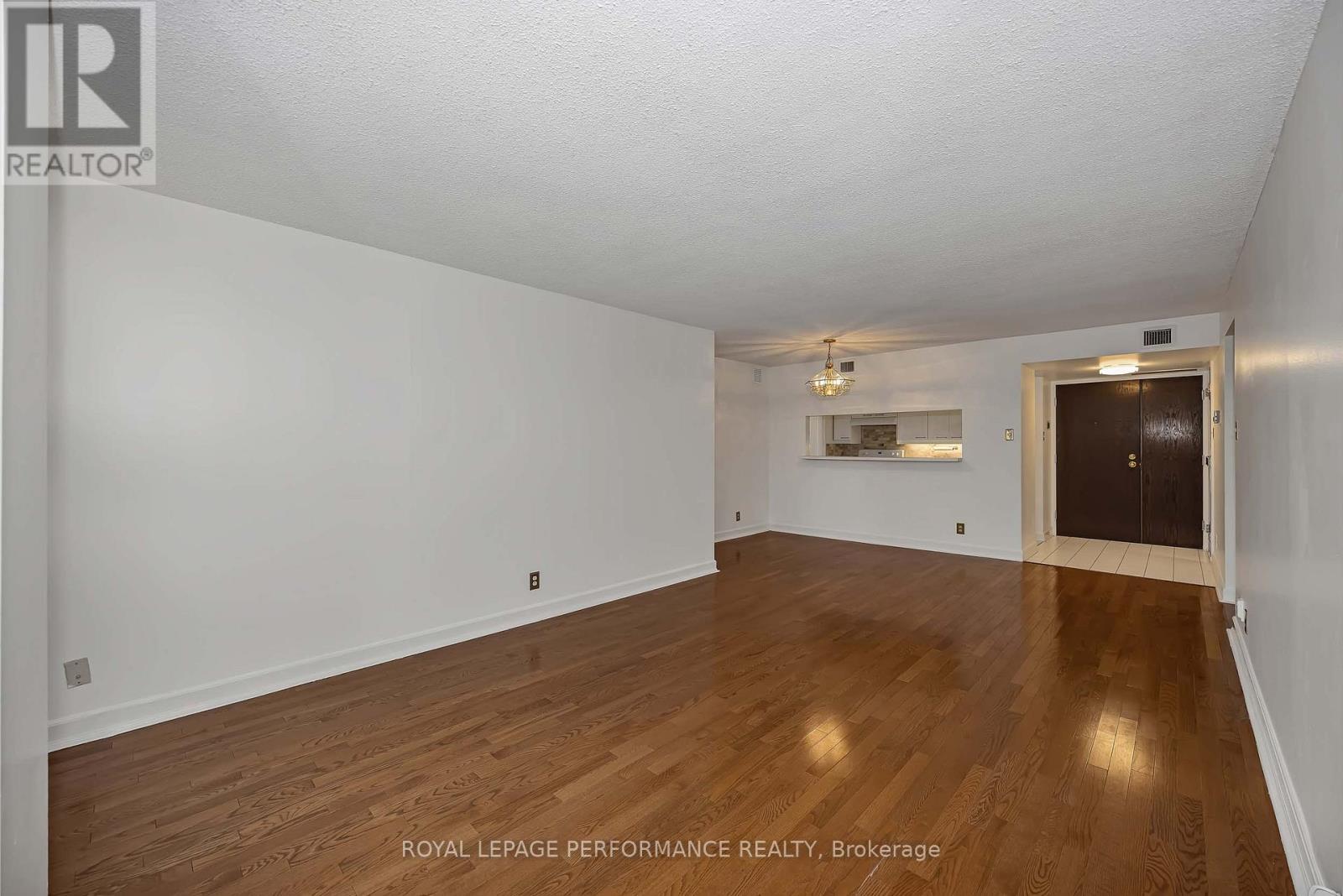 408 - 2019 Carling Avenue N Property Photo 25