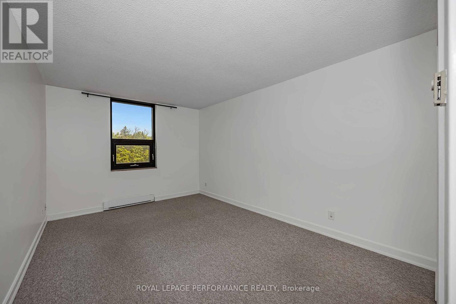 408 - 2019 Carling Avenue N Property Photo 26