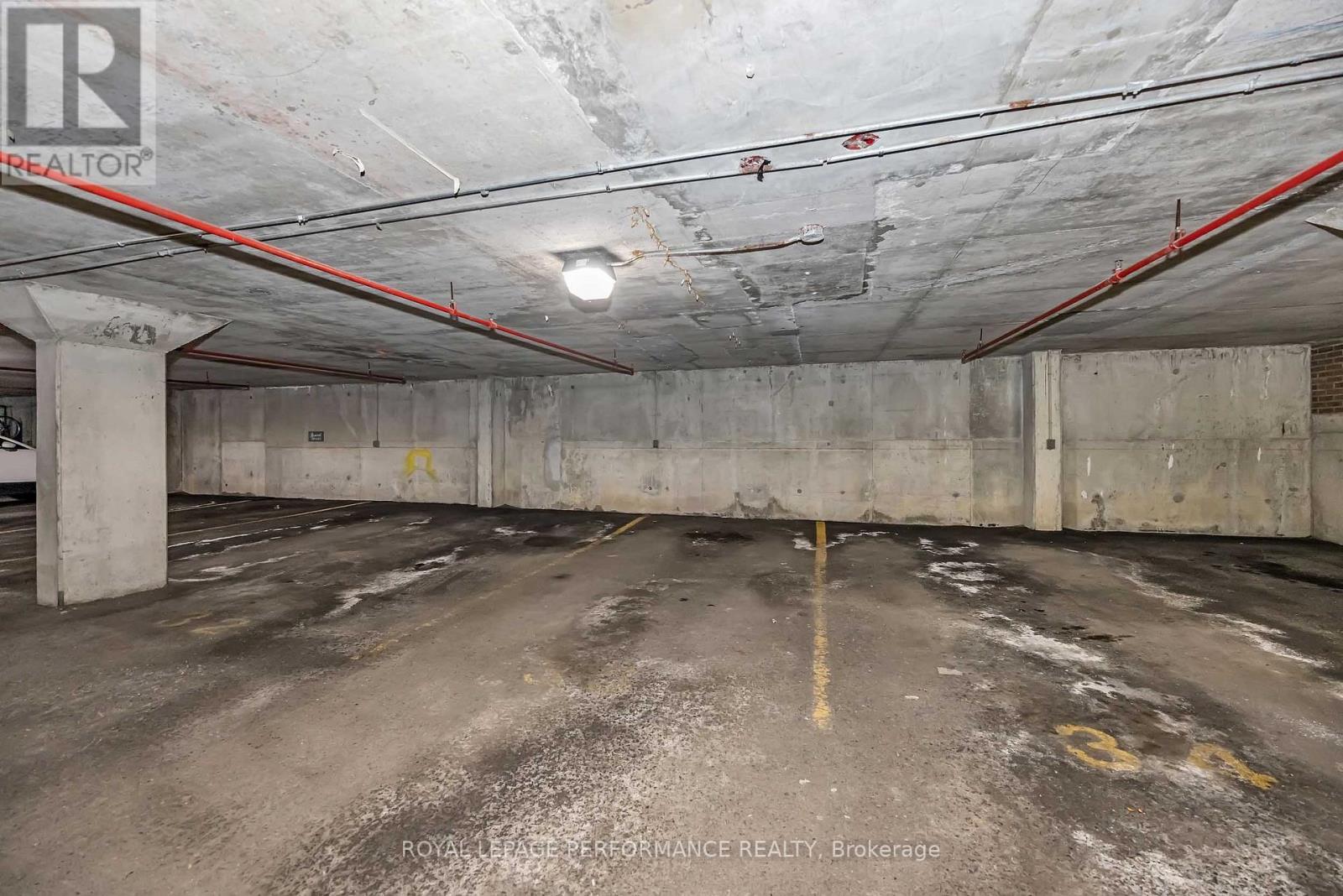408 - 2019 Carling Avenue N Property Photo 36