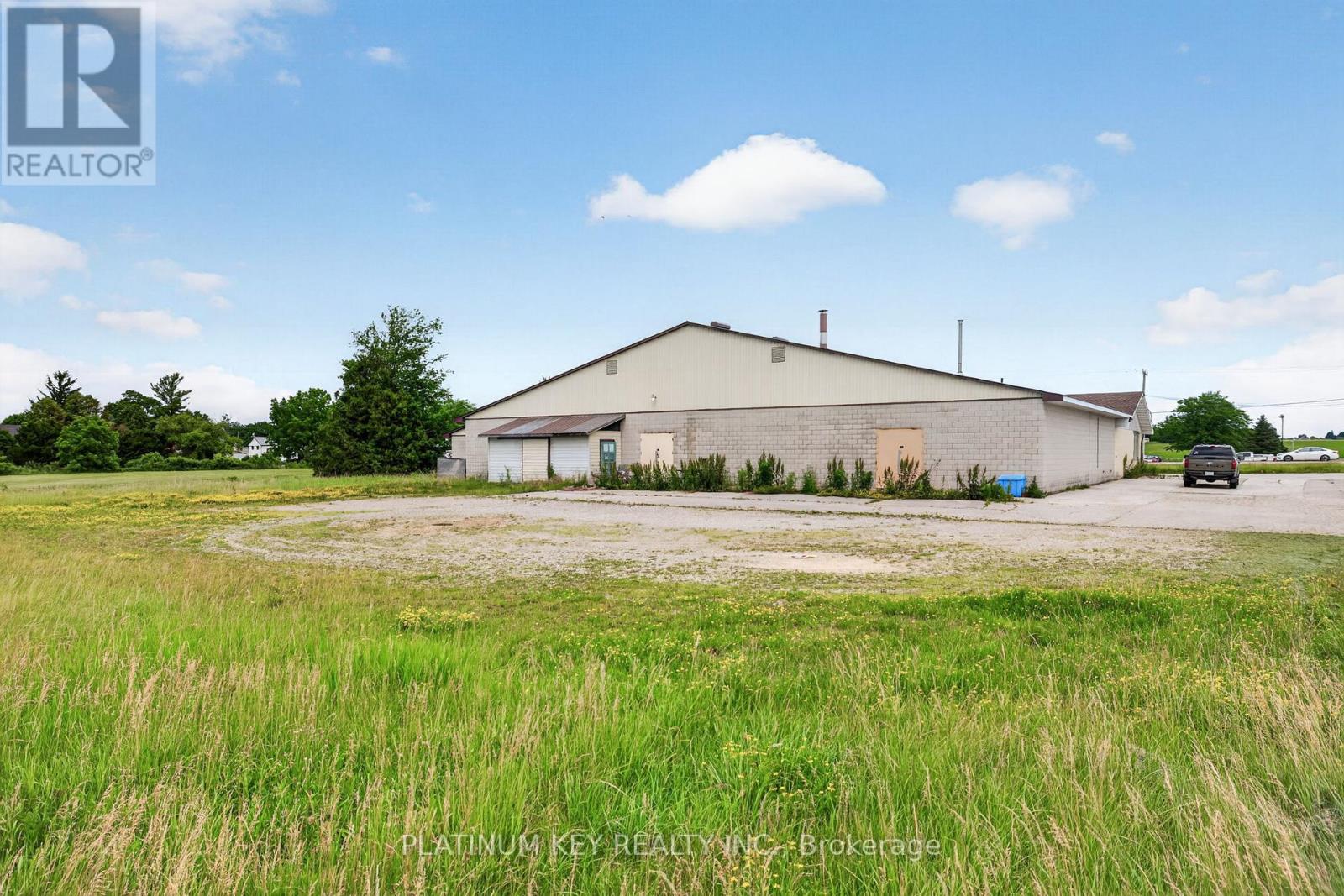 7291 Arkona Road Property Photo 7