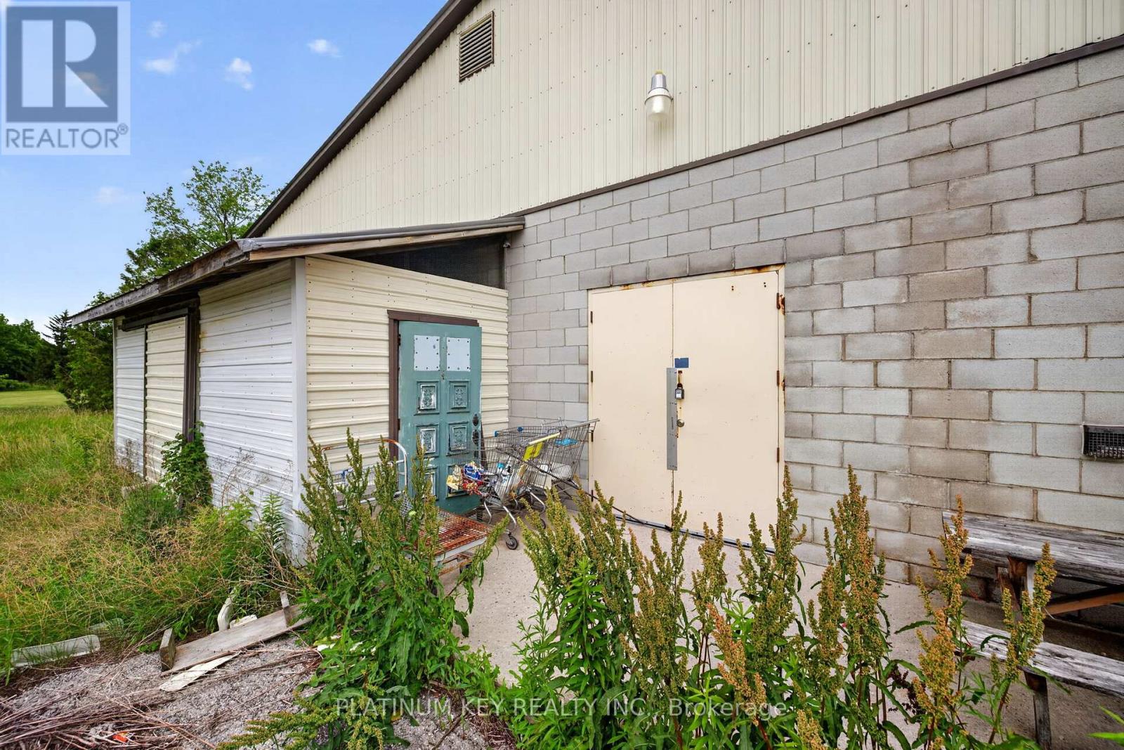 7291 Arkona Road Property Photo 10