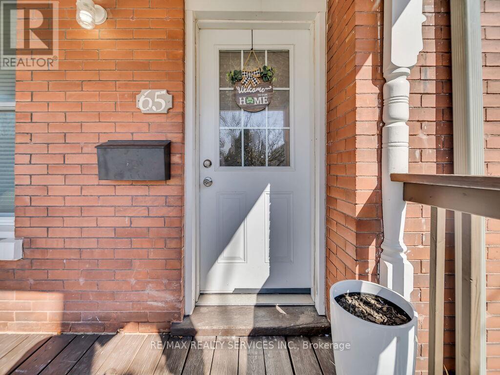 65 Moore Street Property Photo 8