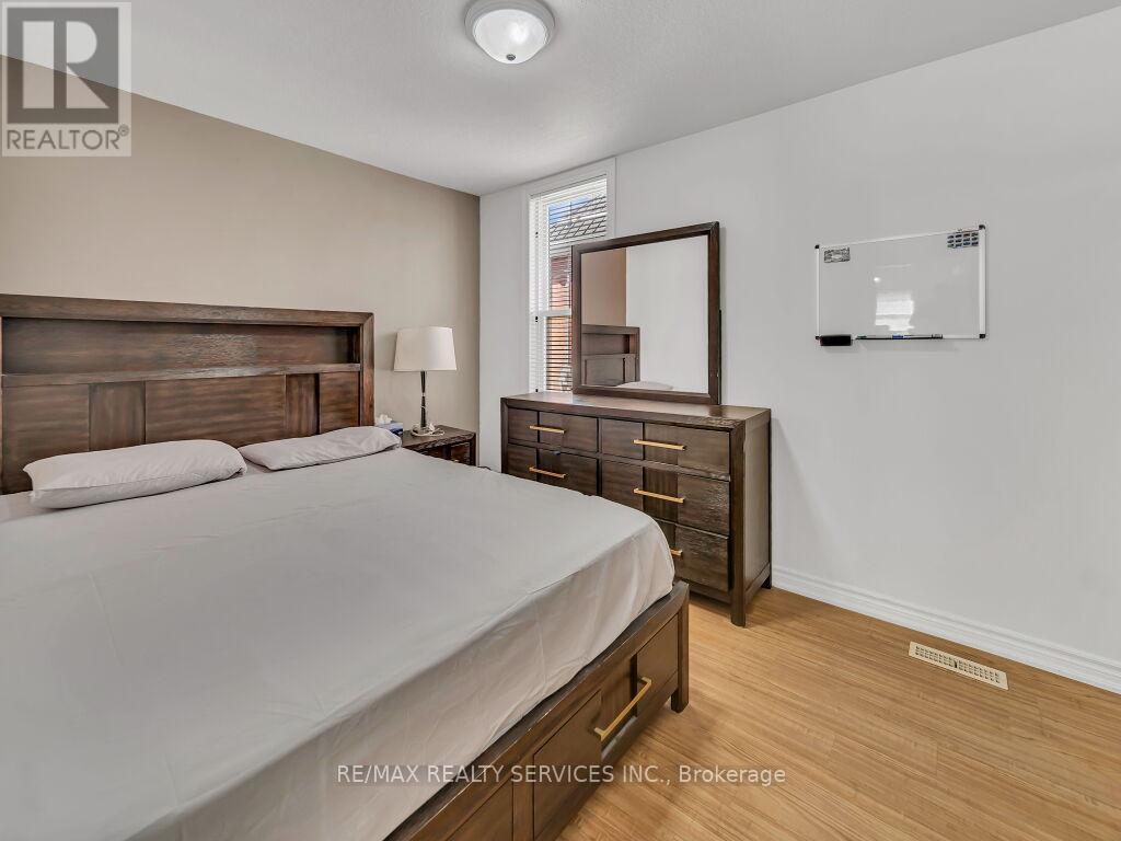 65 Moore Street Property Photo 20