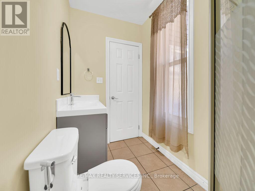 65 Moore Street Property Photo 33