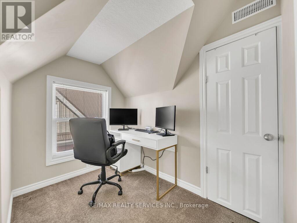 65 Moore Street Property Photo 41