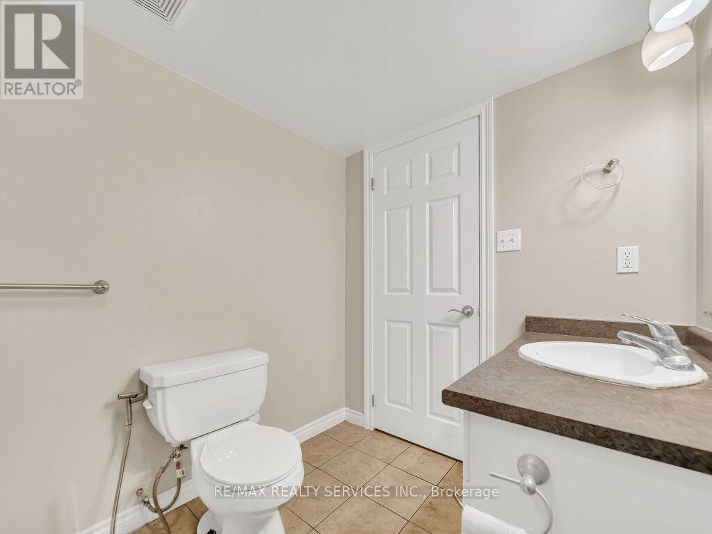 65 Moore Street Property Photo 44