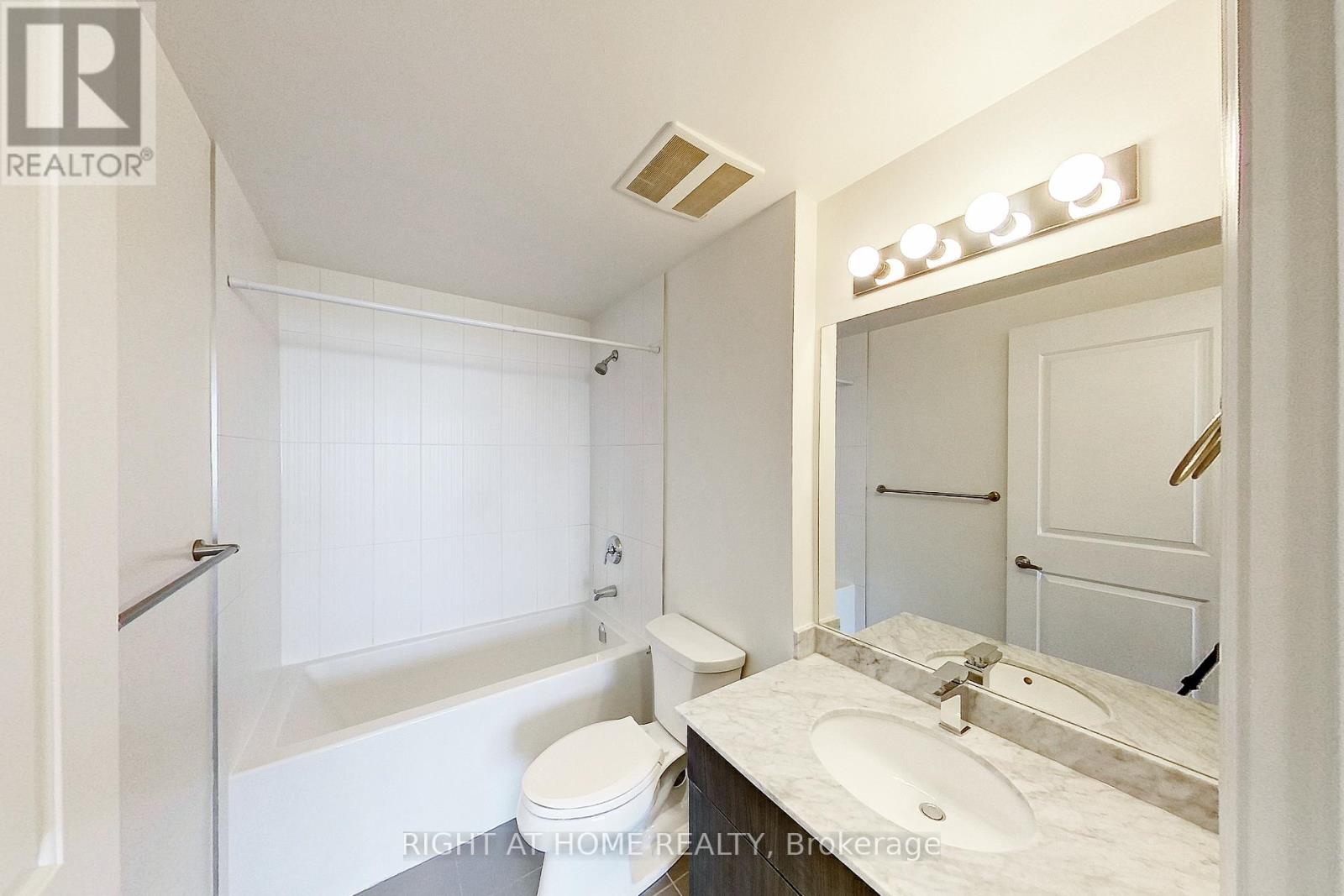807 - 560 North Service Road Property Photo 12