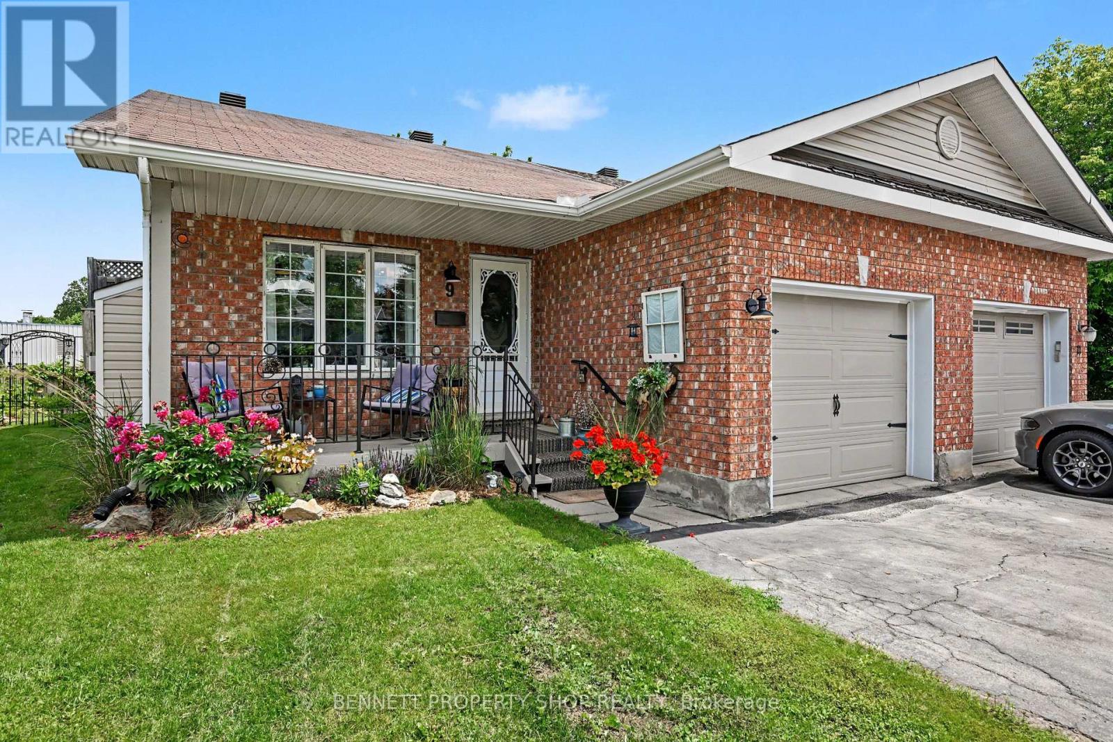 9 HUYCK DRIVE