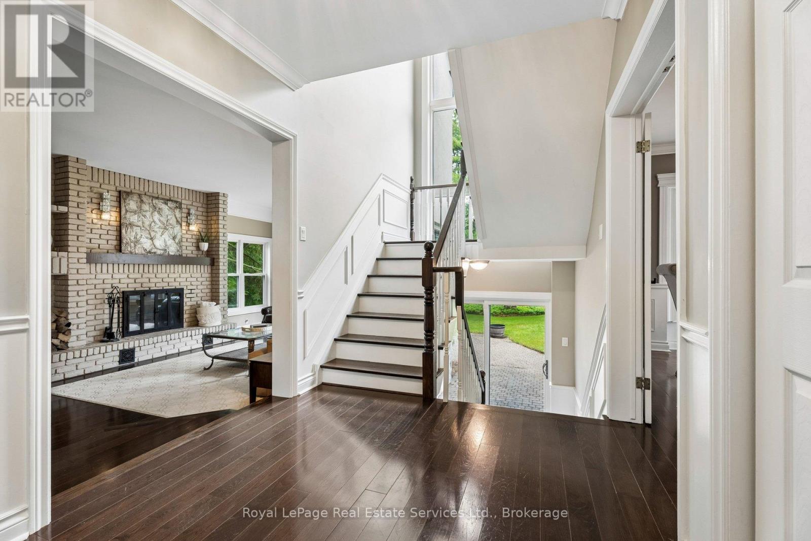 1 Stonebury Place Property Photo 9