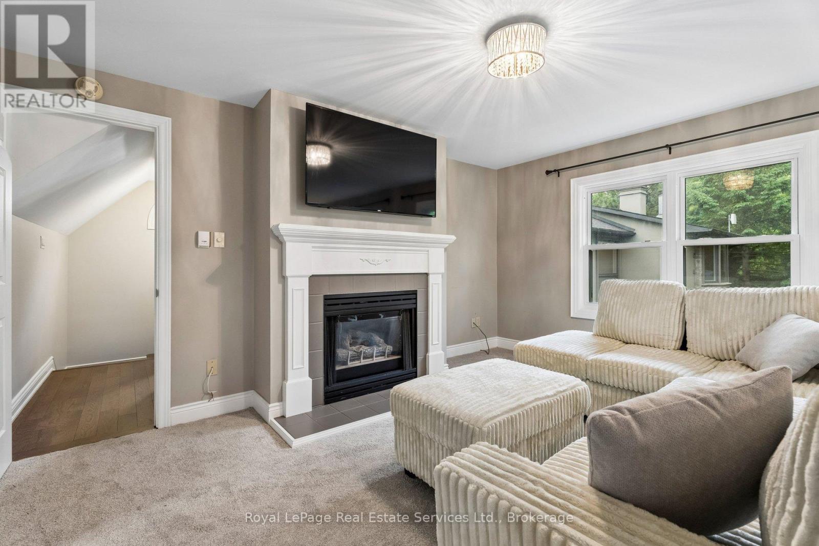 1 Stonebury Place Property Photo 28