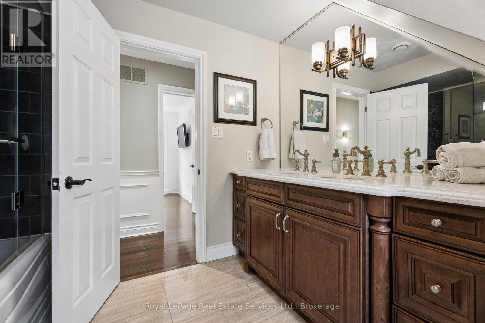 1 Stonebury Place Property Photo 37
