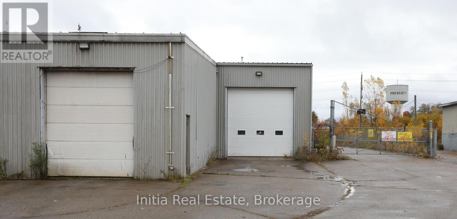 855 Edward Street Property Photo 9