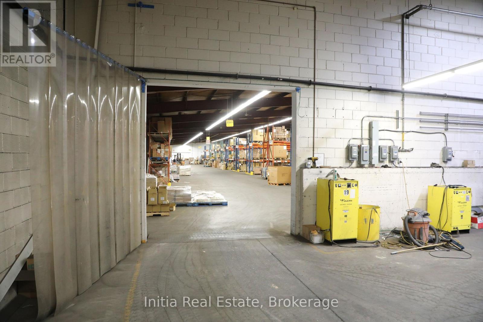 855 Edward Street Property Photo 16