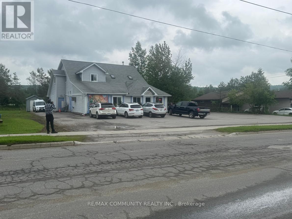 170 Bobcaygeon Road Property Photo 1