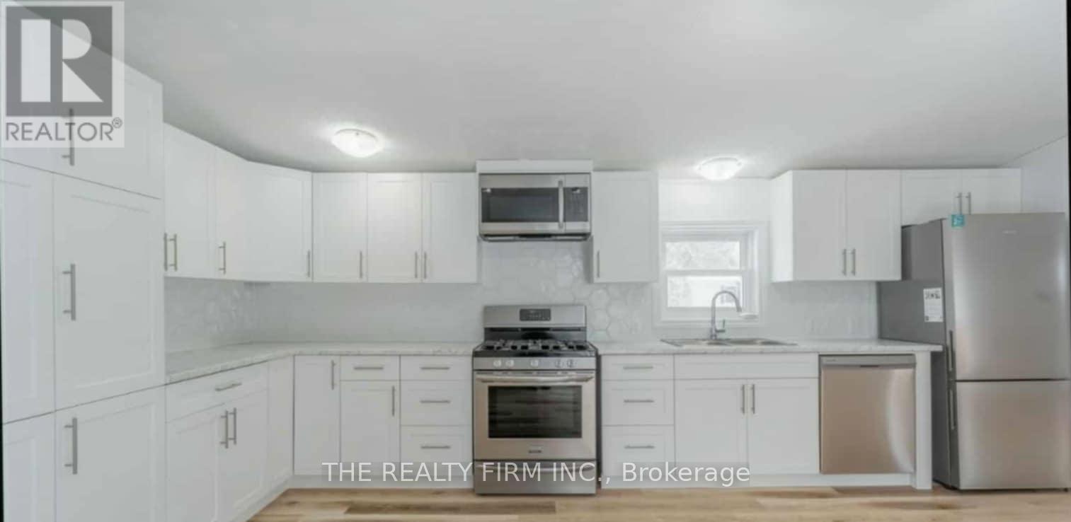 18 - 75049 Hensall Road Property Photo 13