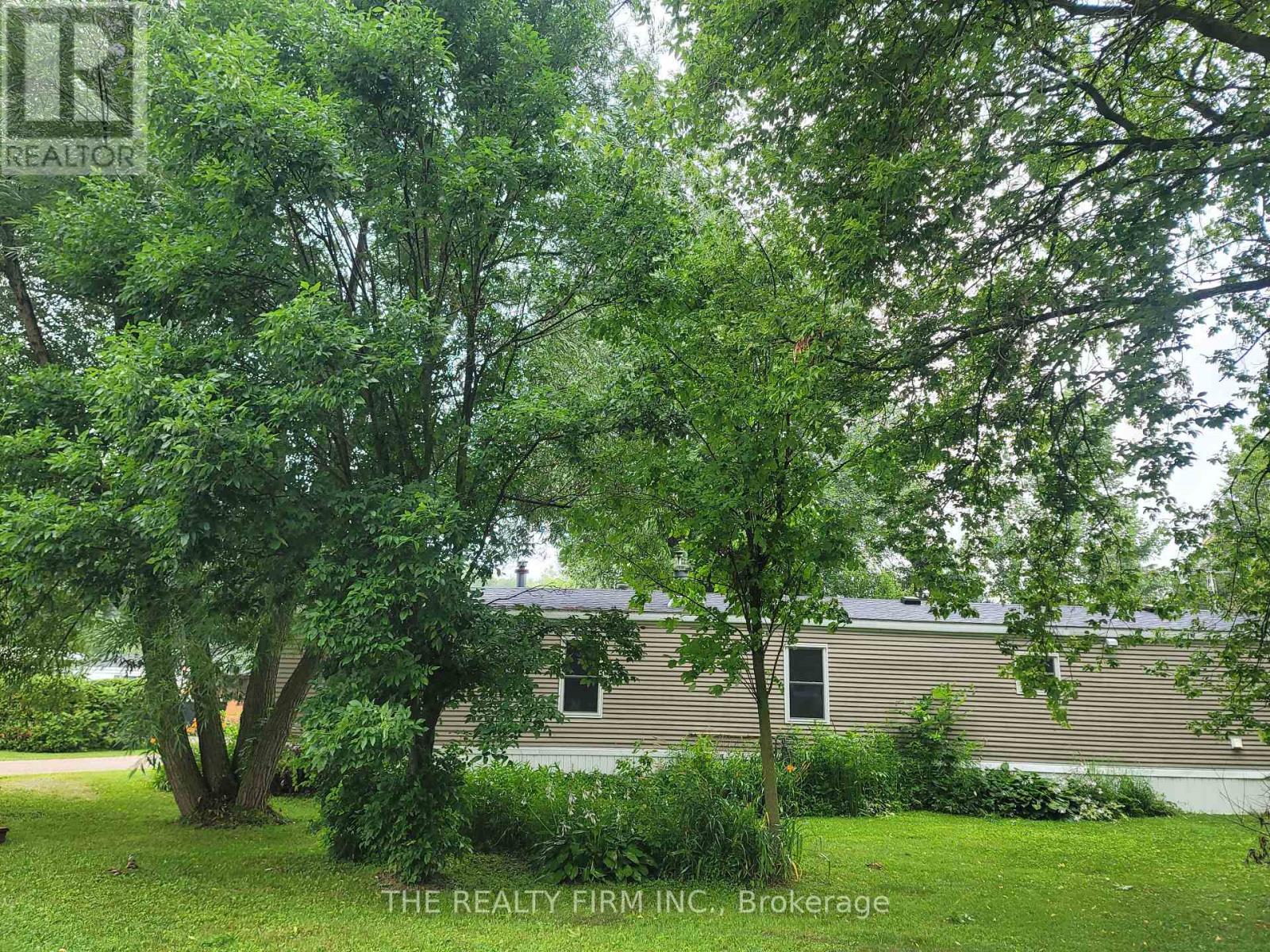 18 - 75049 Hensall Road Property Photo 22
