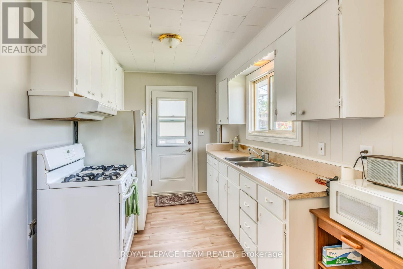 329 Wylie Street Property Photo 5