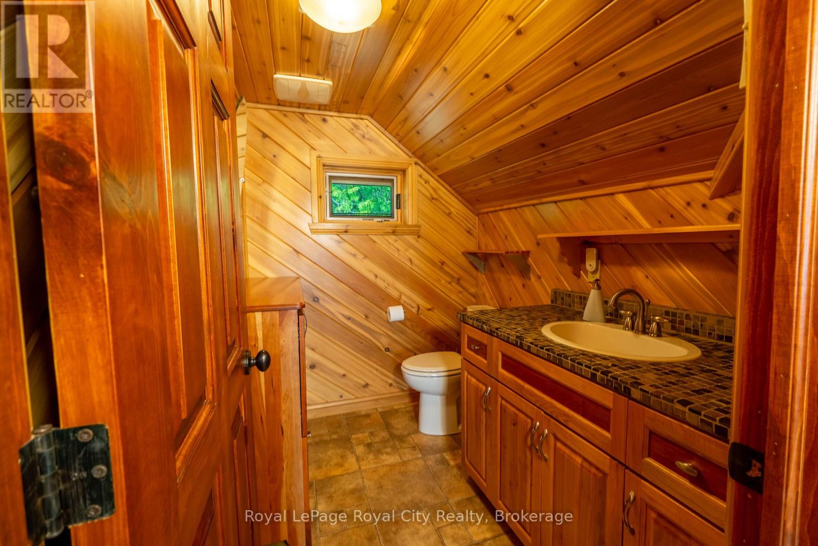 584 Warner Bay Road Property Photo 18