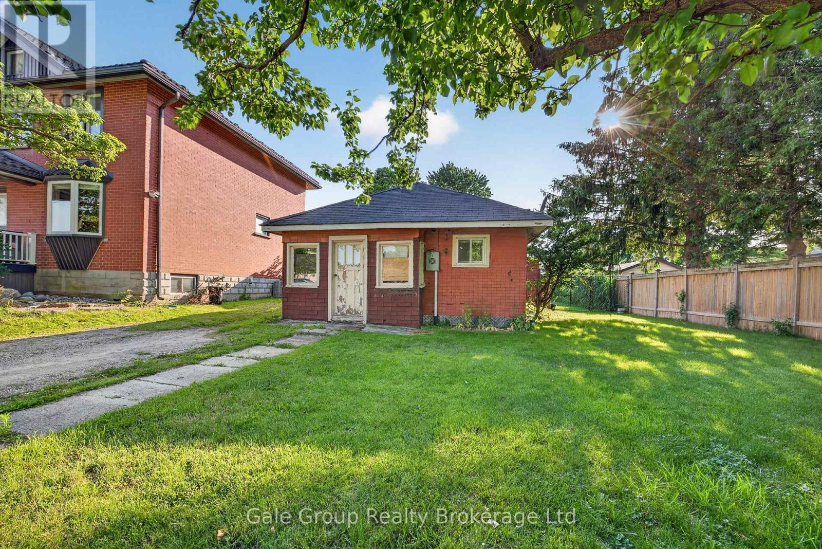 15 Fidler Avenue Property Photo 1