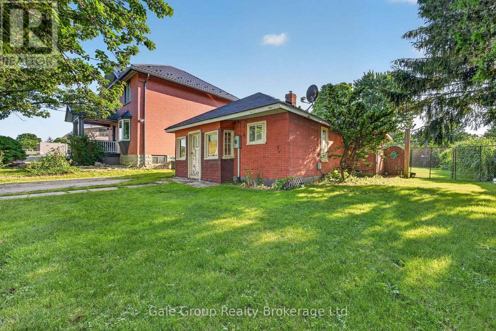 15 Fidler Avenue Property Photo 2