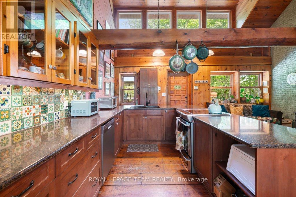 1462 Rideau River Road Property Photo 13