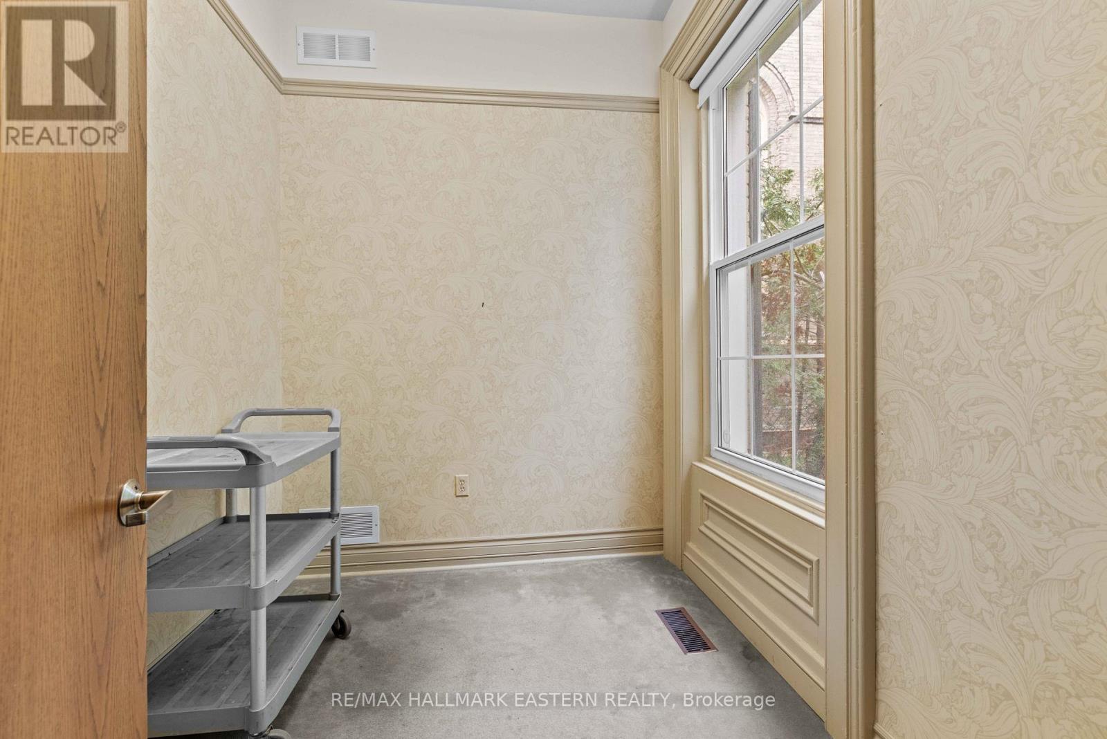 439 Rubidge Street Property Photo 15