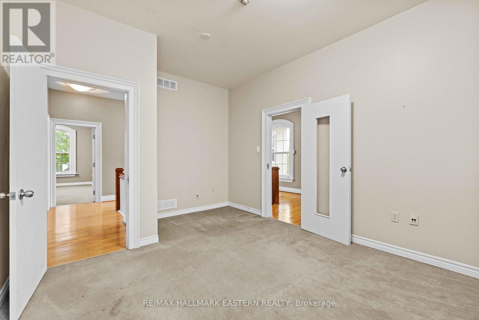 439 Rubidge Street Property Photo 23