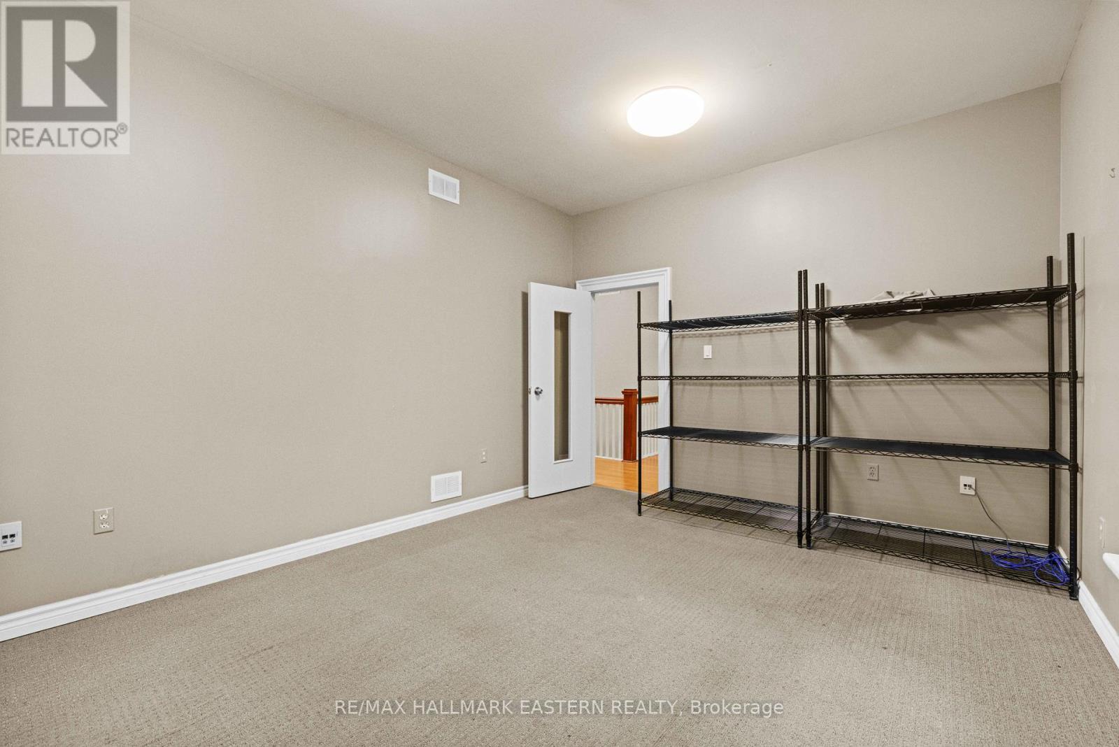 439 Rubidge Street Property Photo 26