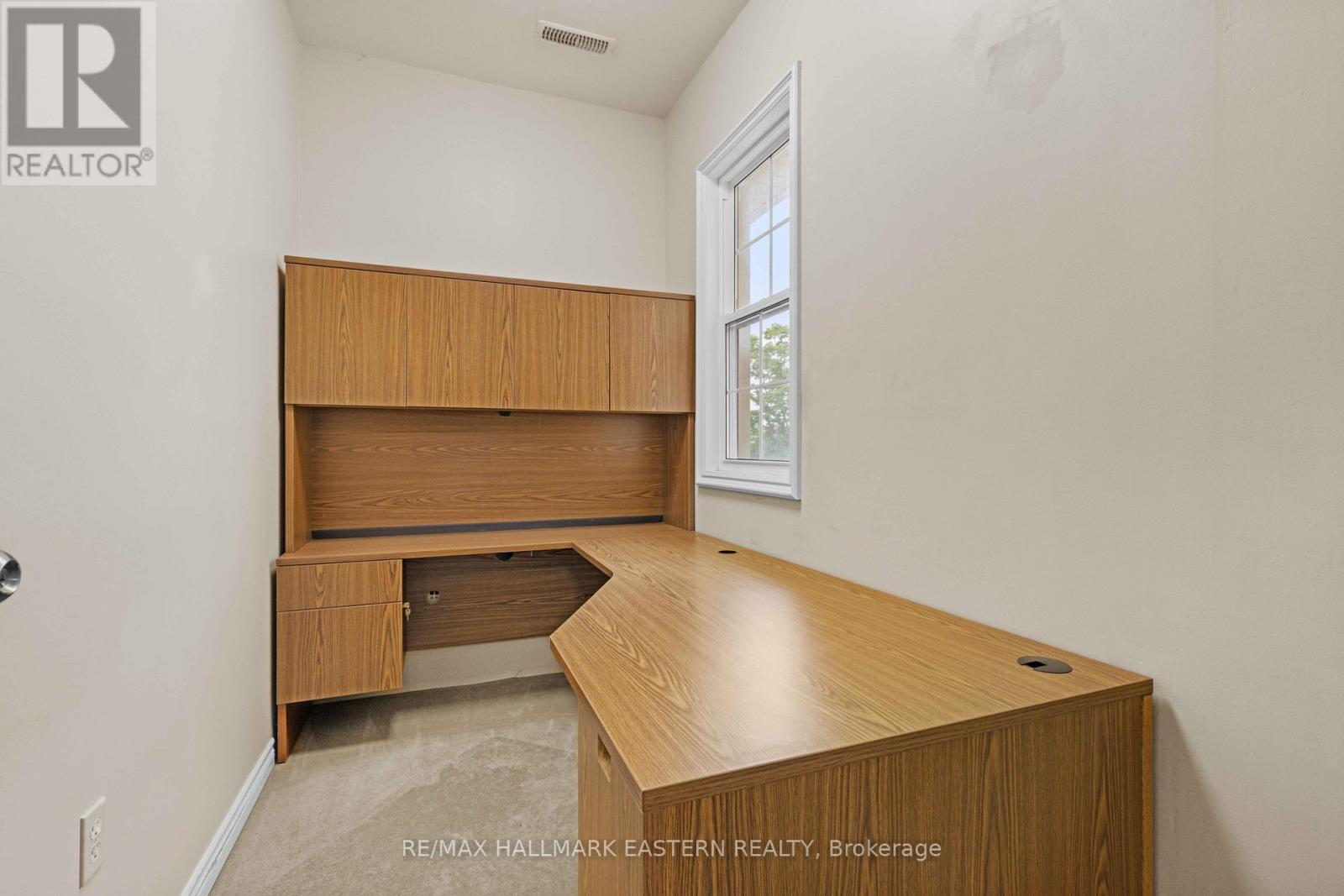 439 Rubidge Street Property Photo 30