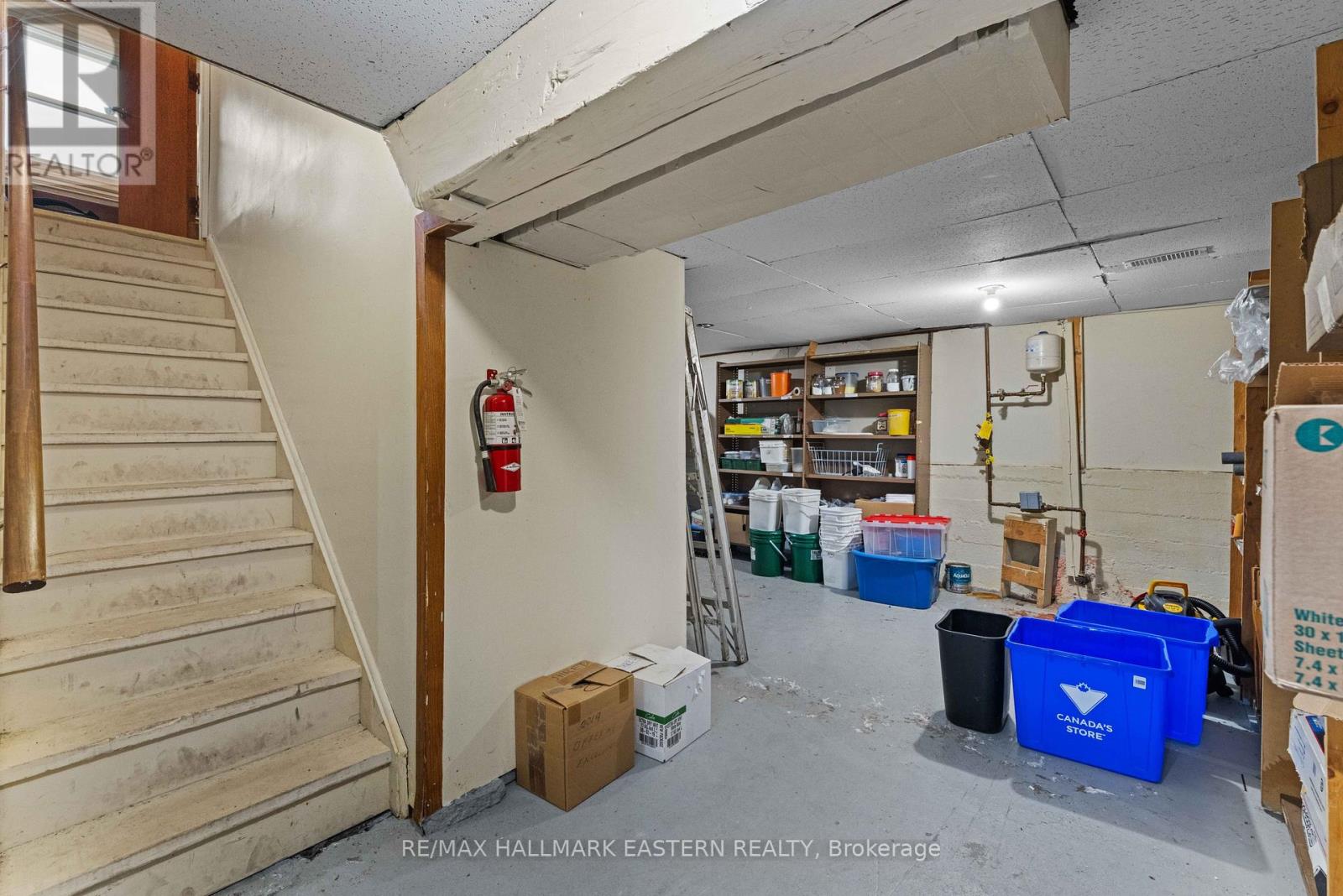 439 Rubidge Street Property Photo 35