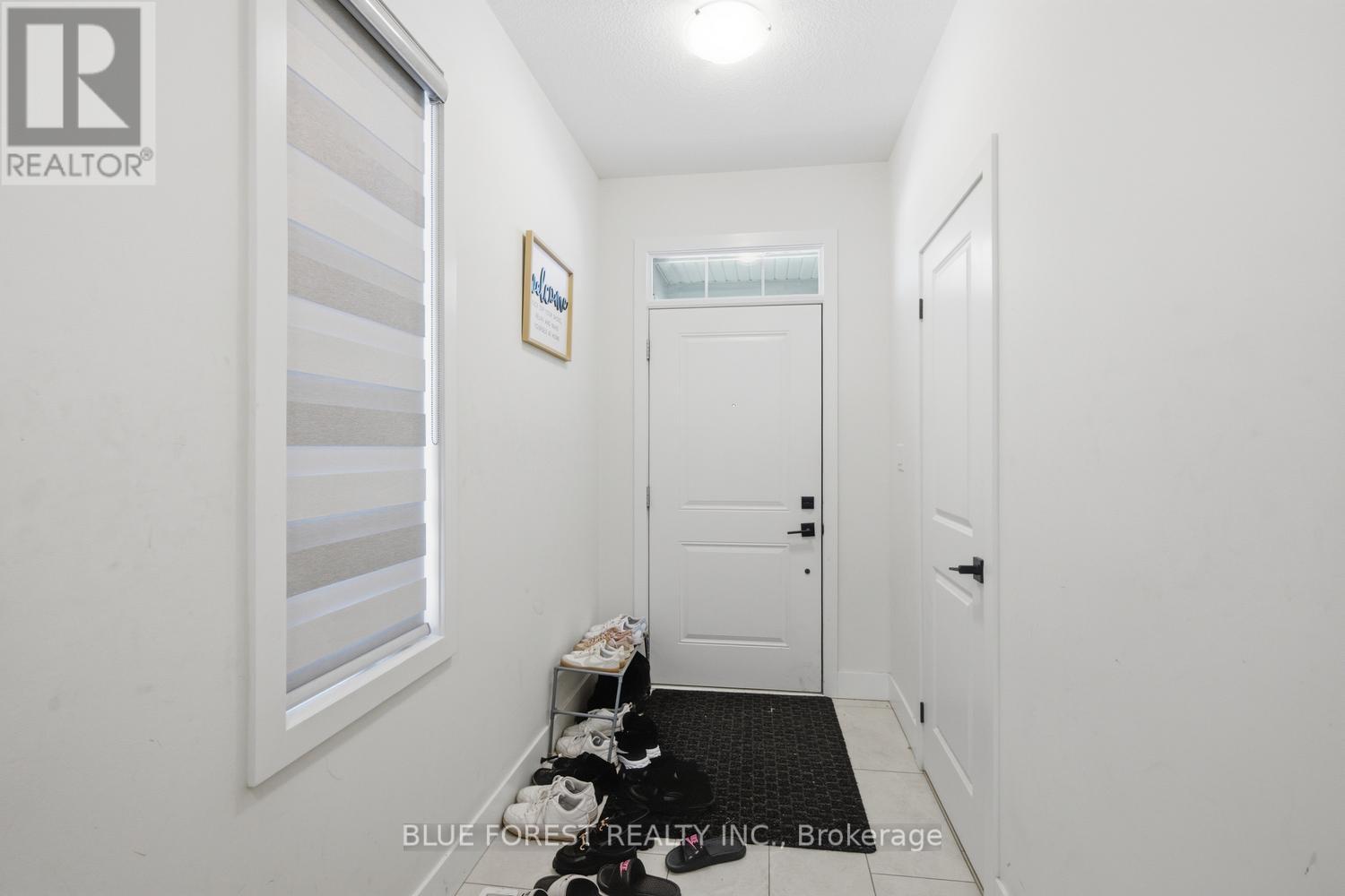 23 Christopher Court Property Photo 5