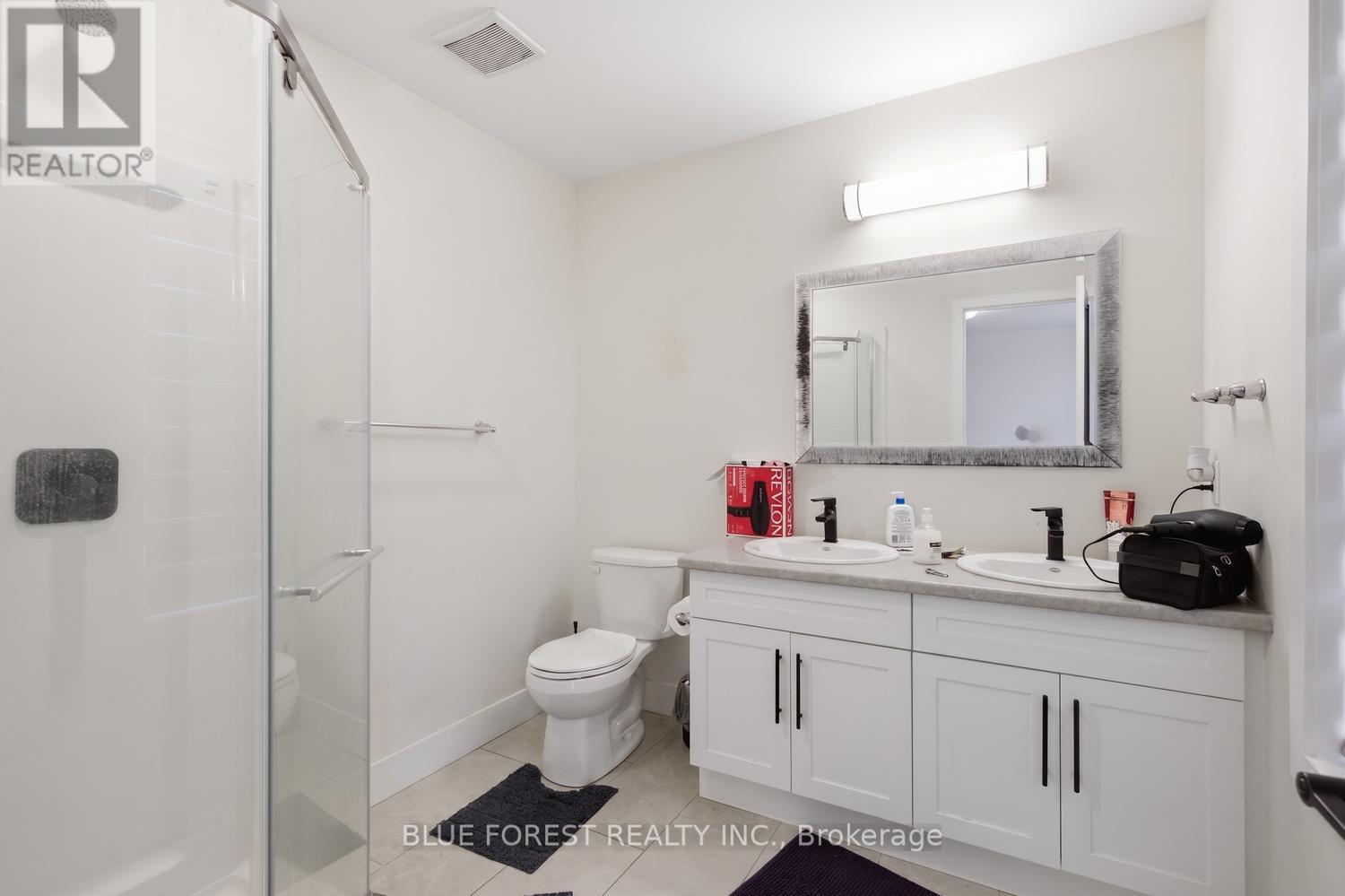 23 Christopher Court Property Photo 17