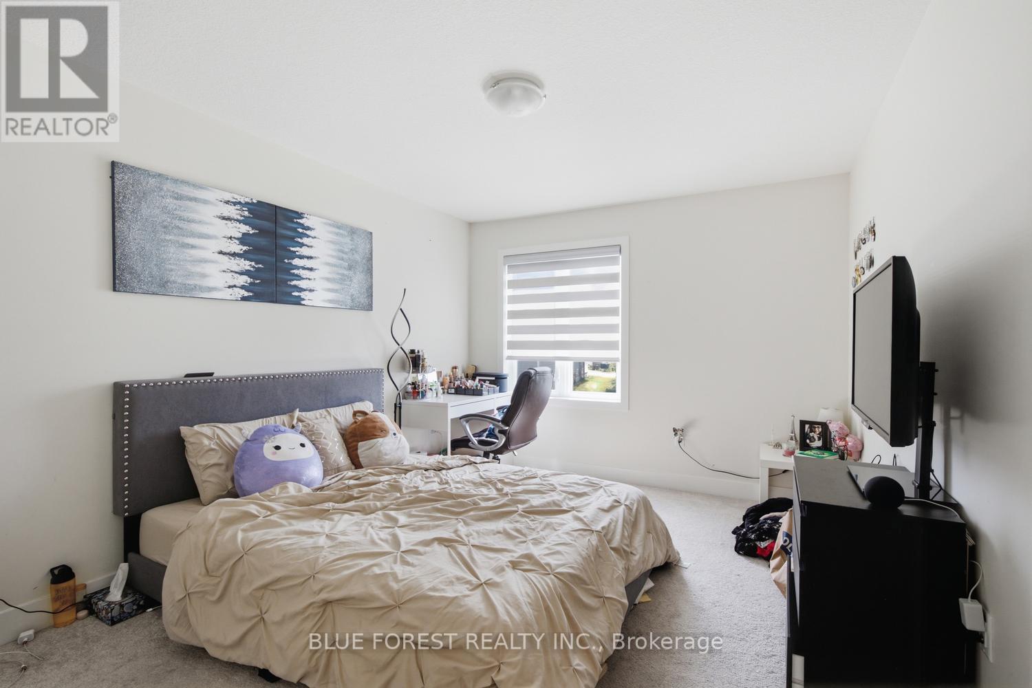 23 Christopher Court Property Photo 19