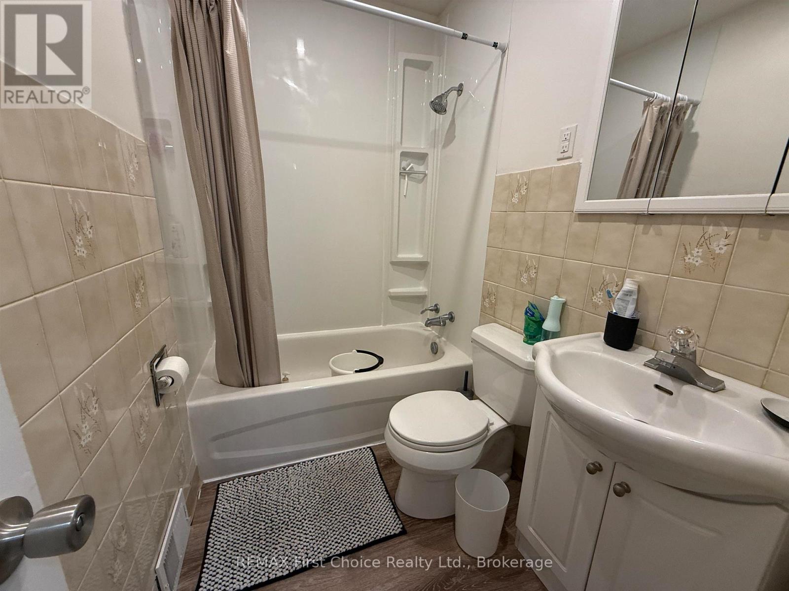 79 Maple Crescent Property Photo 10