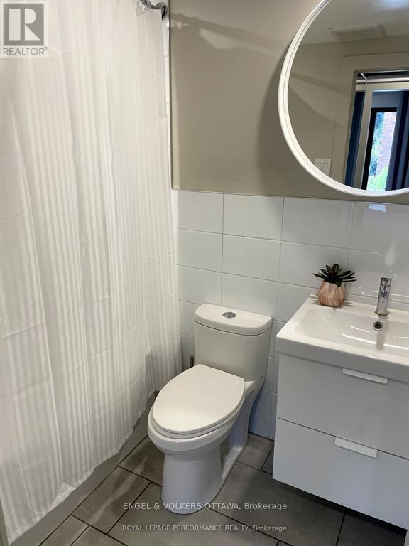 10 Sherbrooke Avenue Property Photo 12
