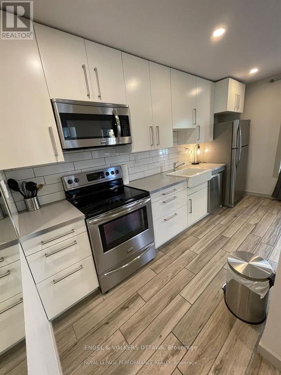 10 Sherbrooke Avenue Property Photo 21