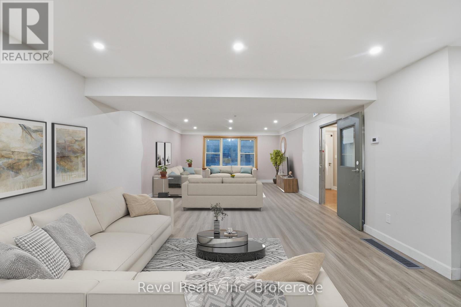 87 Blandford Street Property Photo 9