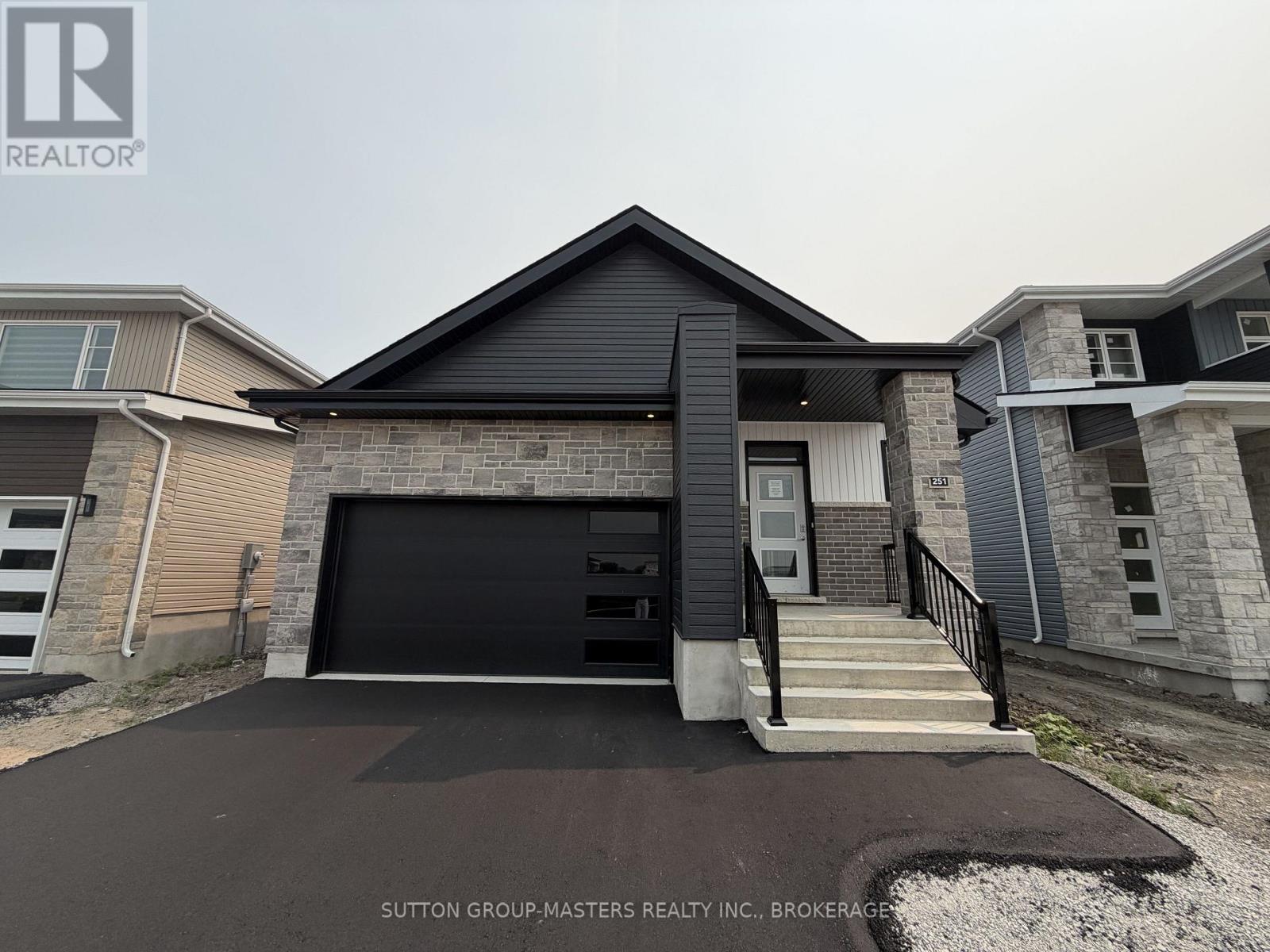 251 Pratt Drive Property Photo 1