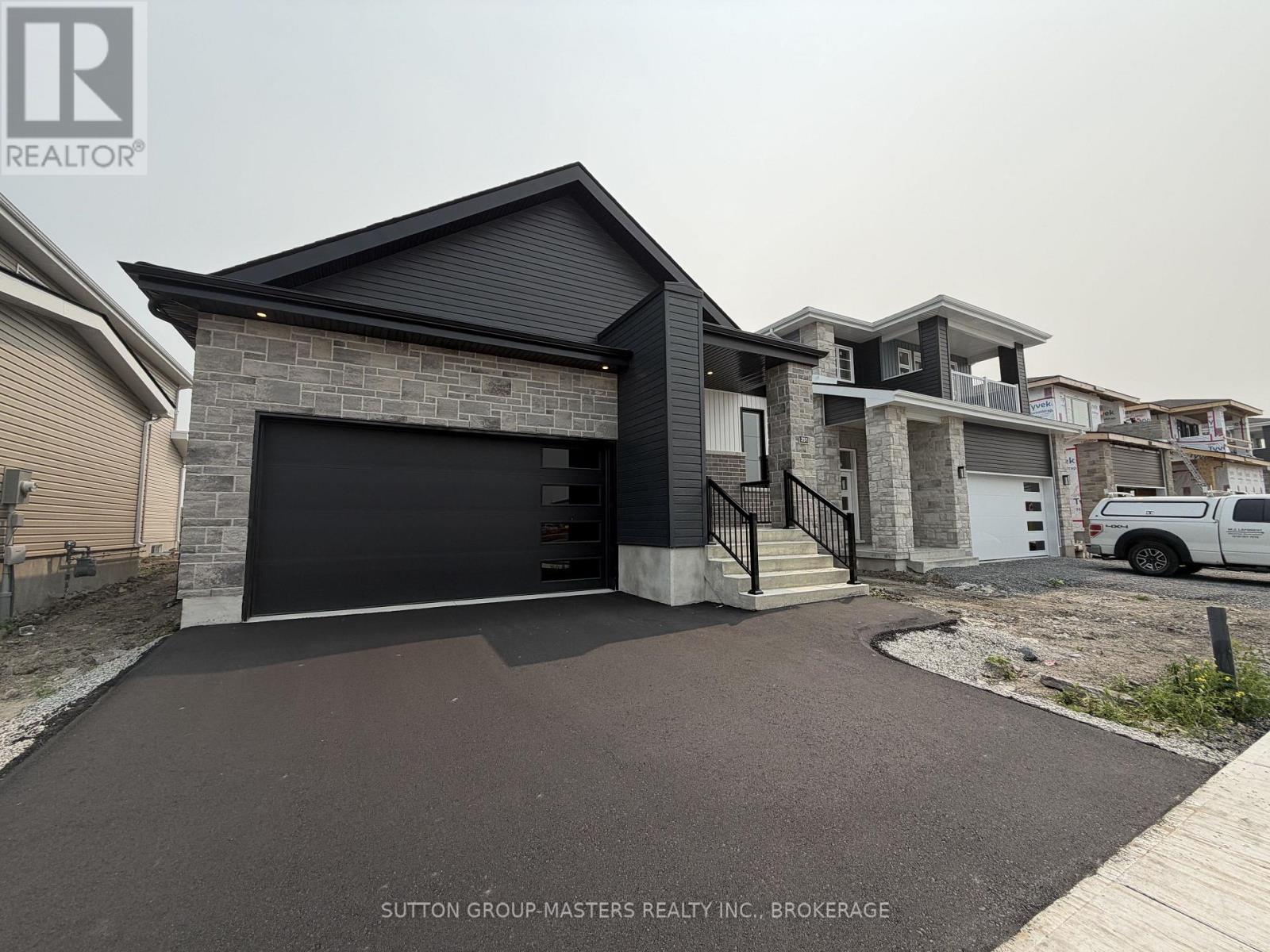 251 Pratt Drive Property Photo 2