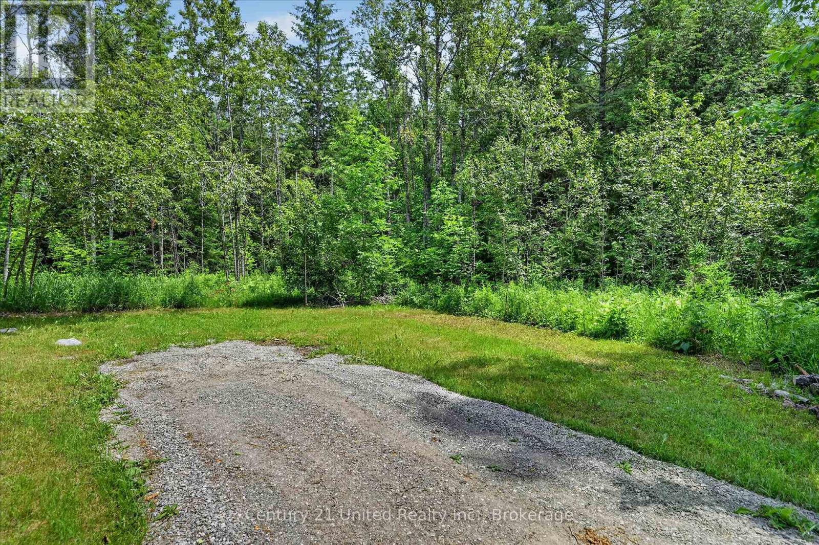 707 S Dummer 8th Line Road Property Photo 7