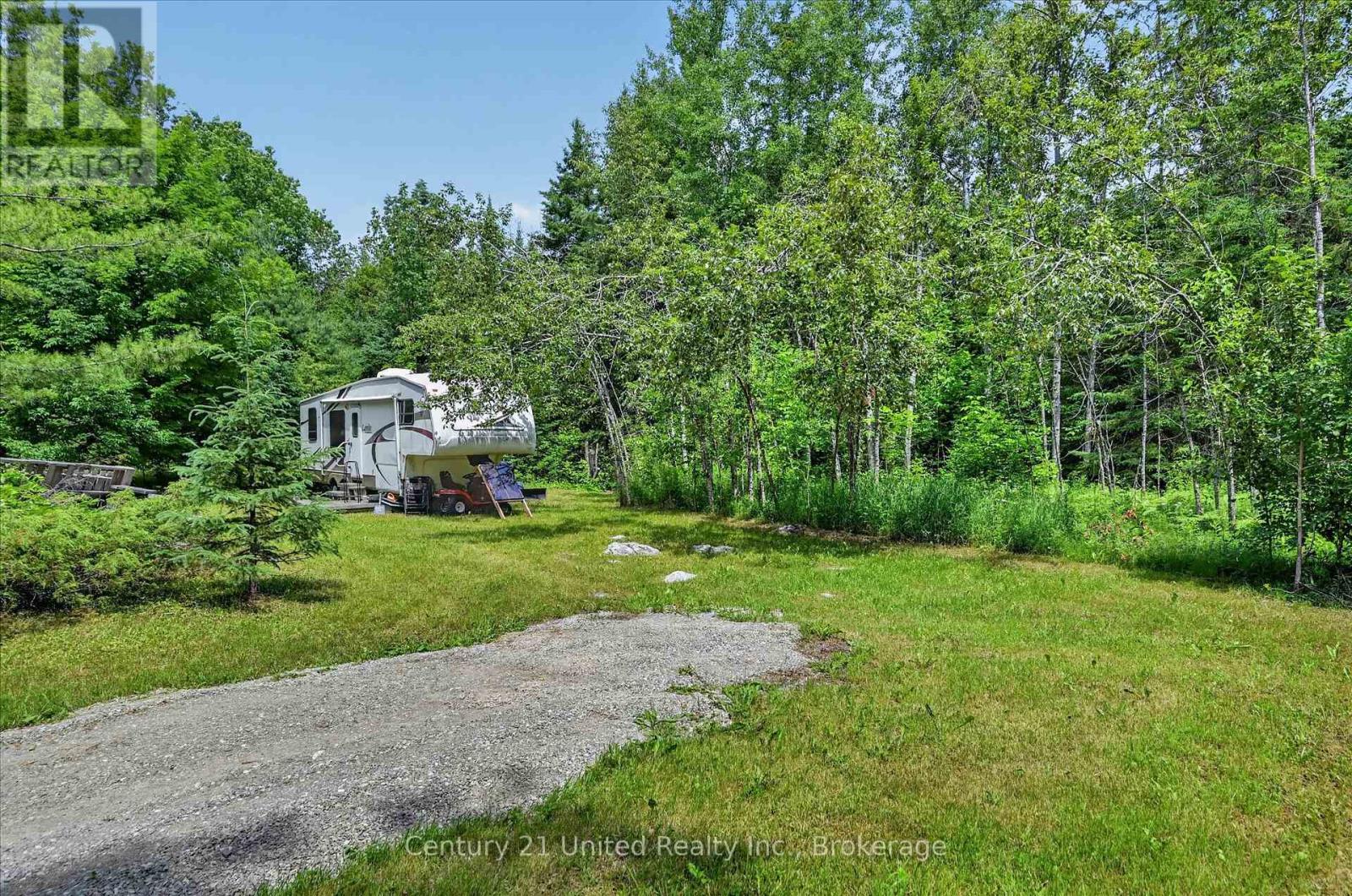 707 S Dummer 8th Line Road Property Photo 8